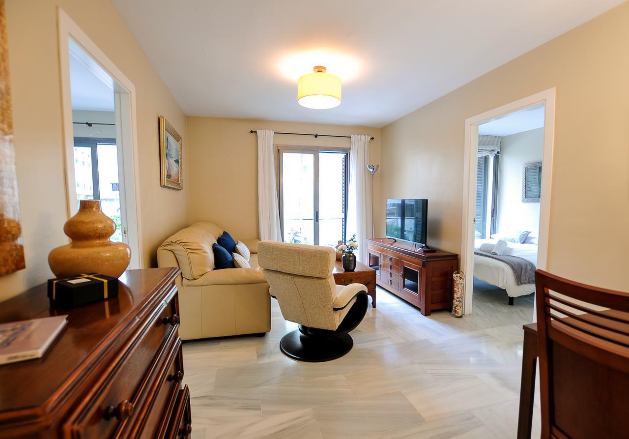 Acogedor Apartamento Junto A Calle Larios By Renthas Málaga Exterior foto